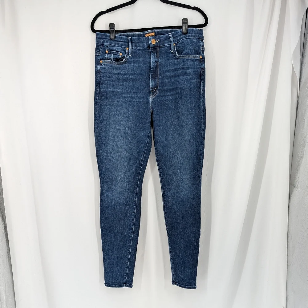 Mother High Waisted Looker Dark Wash Jeans Size 34 - Picture 2 of 10